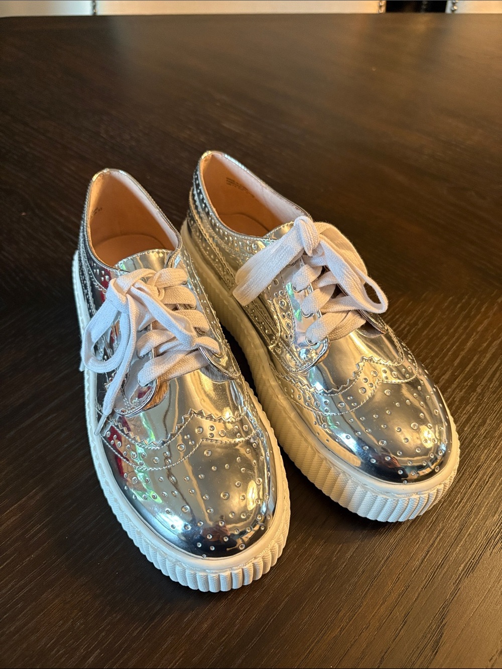 Shellys‎ London Silver Metallic Platform Brogue Sneakers Oxford Size 7.5 NWOT